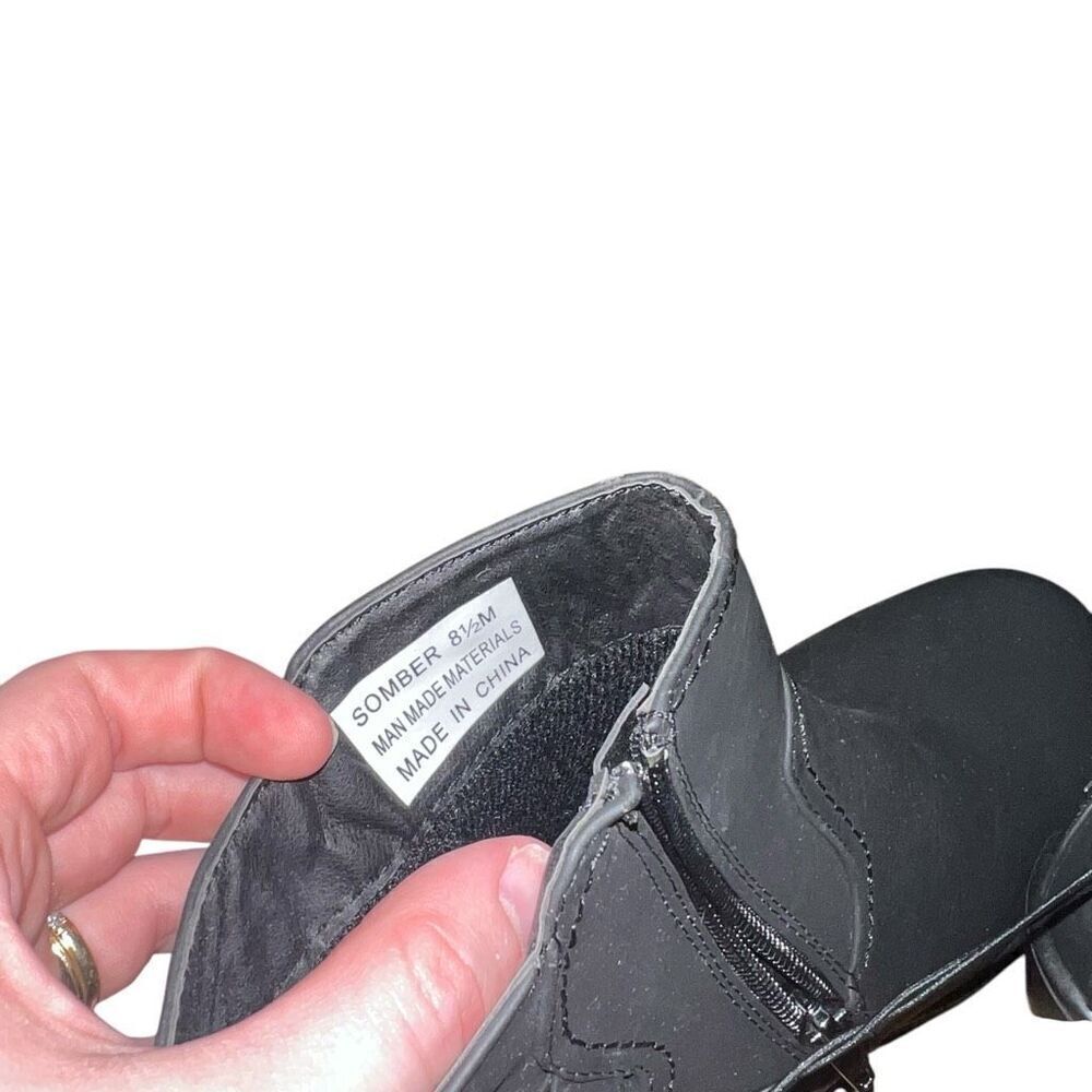 NWT EASY STREET Somber Black Heeled Bootie Size 8.5 - Picture 4 of 5